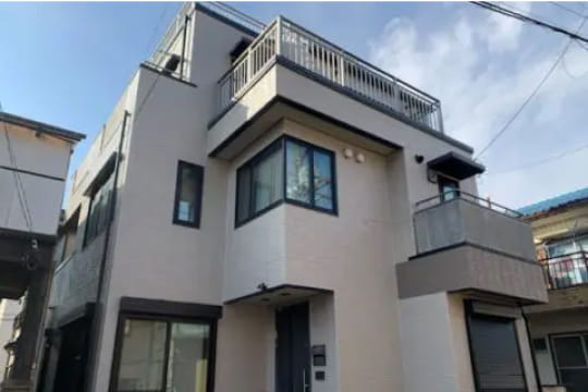 3階建て鉄筋住宅の画像