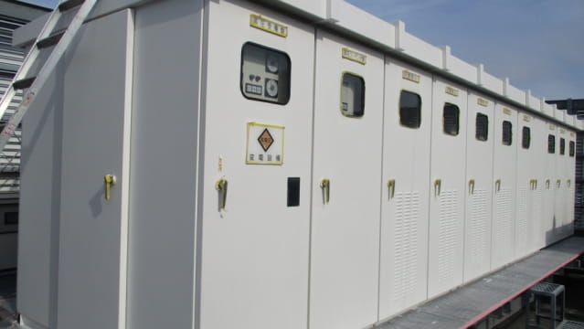 キュービクルの塗装