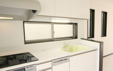 キッチン・トイレなどの小窓