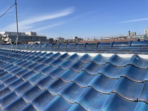 瓦屋根はメンテナンス不要って本当？漆喰が劣化してボロボロかも？