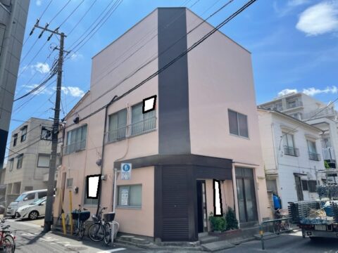 モルタル外壁にクラック多発！足立区西新井の狭間敷地のモルタル外壁塗装工事