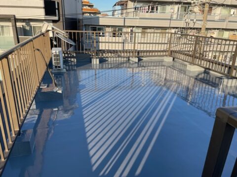 雨漏りを止めろ！！＠東京都足立区谷在家の屋上防水工事/ウレタン通気緩衝工法