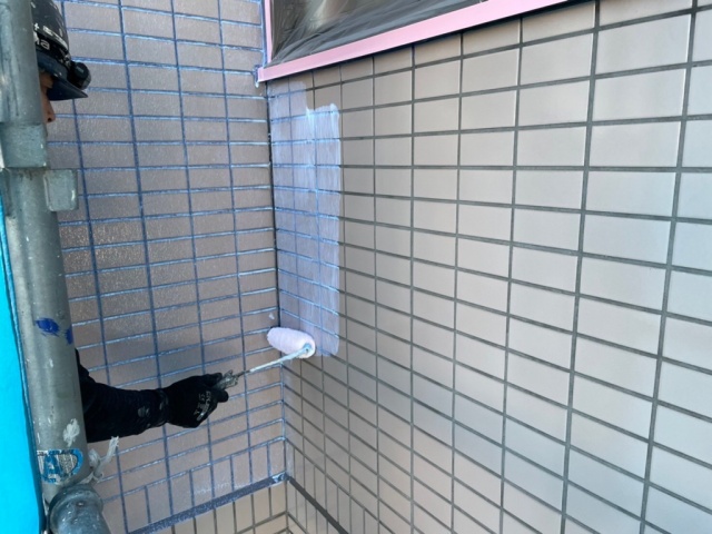 タイル目地からの雨漏りはクリヤー防水材のタイル防水セブンSで改修を！