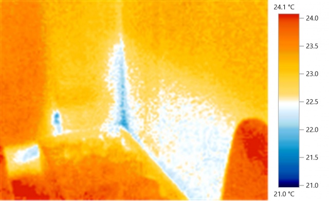 雨漏りはどこから？？雨漏りの原因をサーモグラフィーで調査！！