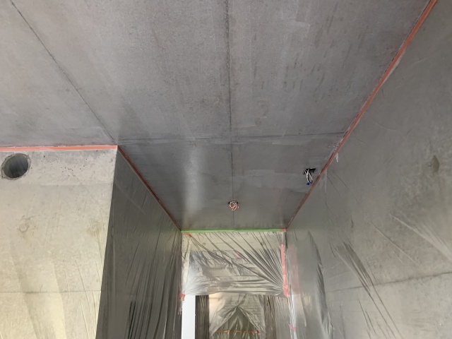 打ちっ放しコンクリートの保護塗装／着色の保護塗装