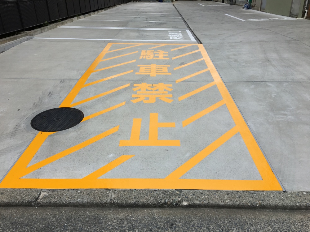 神奈川県横浜市　駐車場ライン工事