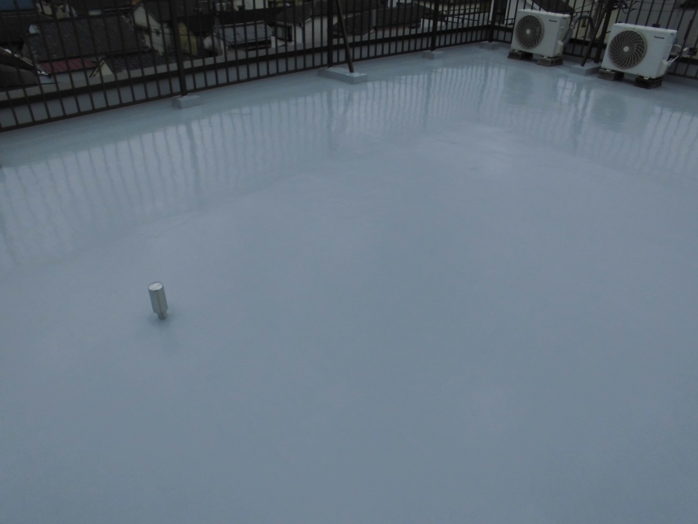 足立区千住緑町　屋上防水工事/遮熱トップコート