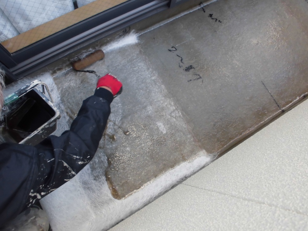 足立区西新井のベランダＦＲＰ防水工事