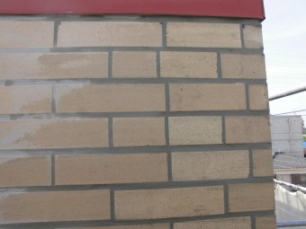 下地補修工事　タイルの張替え