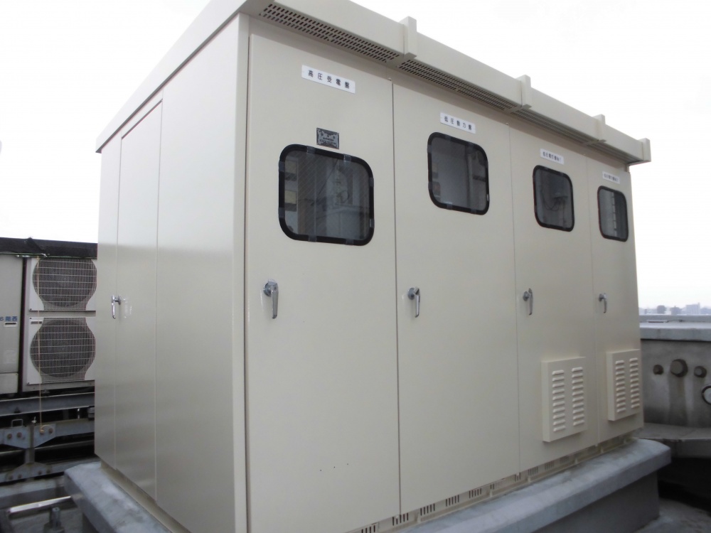 時間限定キュービクル塗装　キュービクル内外塗装