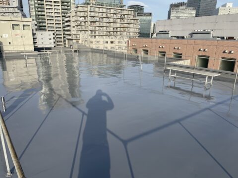 品川区大崎の屋上防水工事が完了しました。