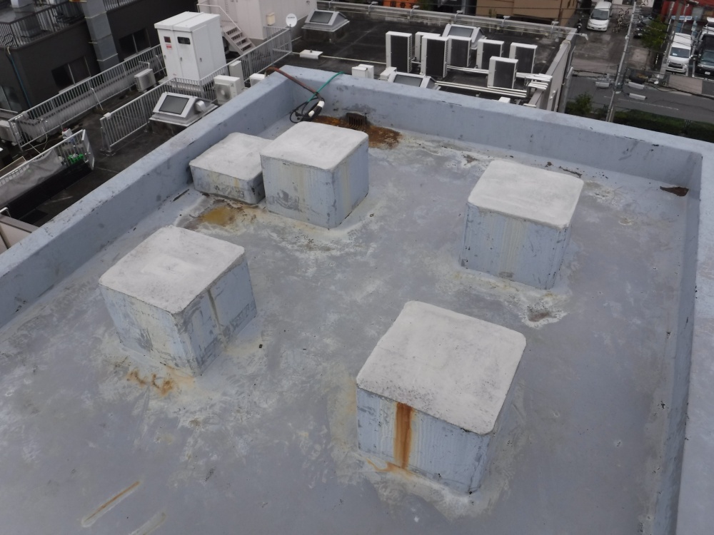 貯水タンク架台撤去跡を防水 江東区住吉 地域no1宣言 外壁塗装 防水工事は 足立区の セイルズ