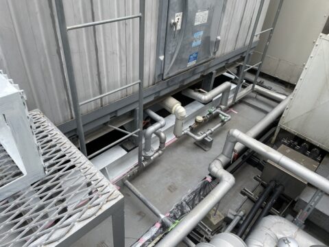 屋上設備のメンテナンス塗装は毎年計画的に！