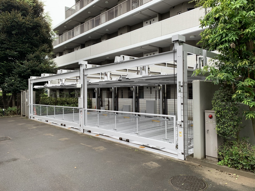 立体駐車場仕上げの塗装はタイヤの摩擦にも耐えられるハードクイックut で塗装