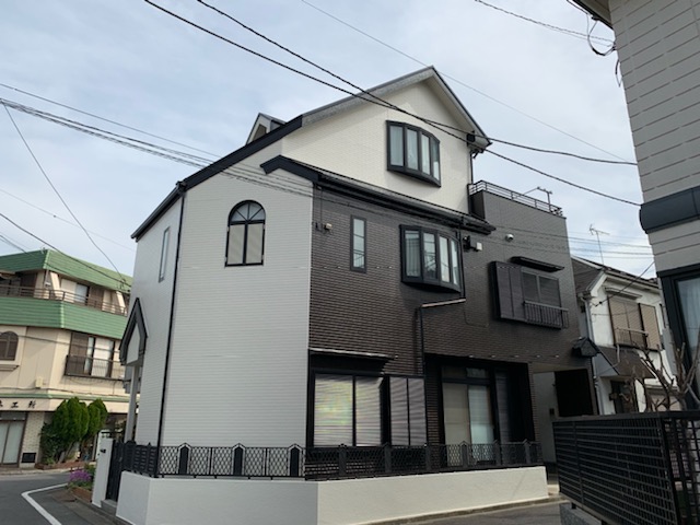 足立区鹿浜の外壁塗装工事/カラーシュミレーションで仕上がりイメージをつかもう！