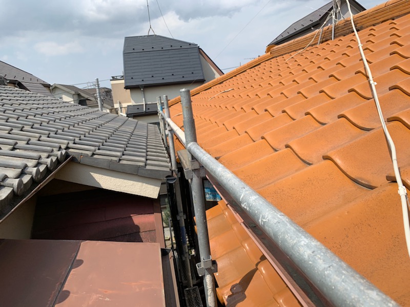 狭い場所での足場の仮設はお任せください/足立区島根の仮設足場工事