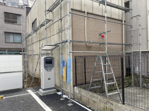 隣地との敷地が狭い時の外壁塗装工事@台東区上野の敷地が狭い外壁塗装工事