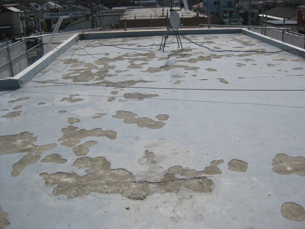 防水施工前の下地補修工事　撤去・モルタル補修/足立区栗原