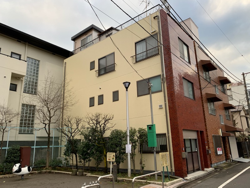 外壁塗装工事を2回に分けて施工しました。/台東区竜泉の外壁塗装