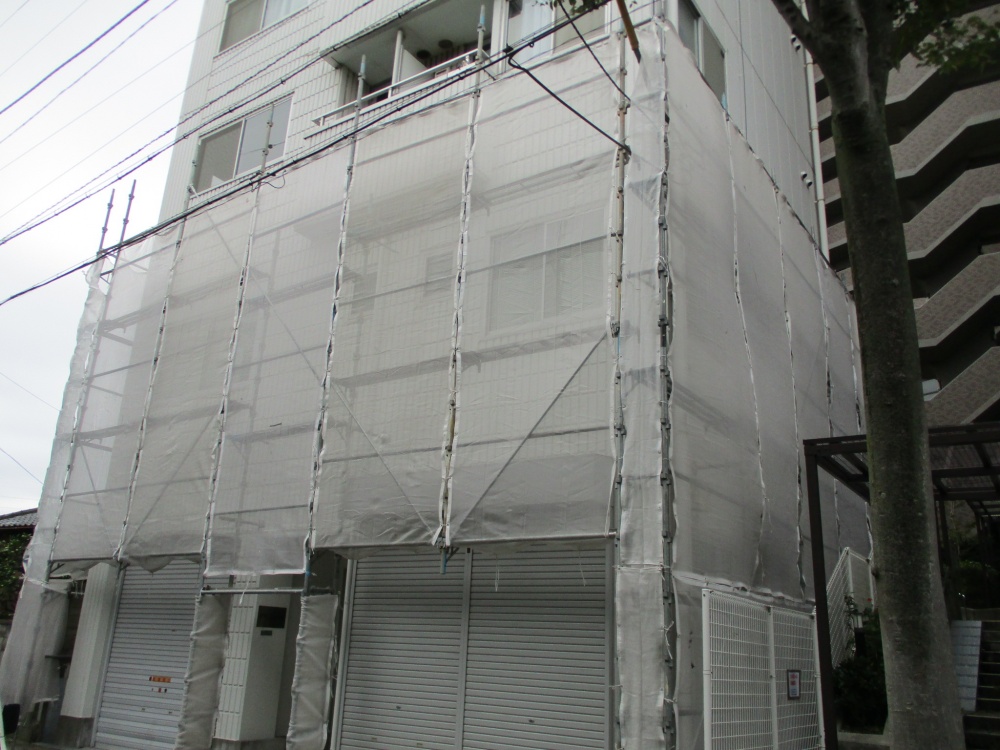 外壁雨漏り調査の為足場を設置しました。/葛飾区高砂