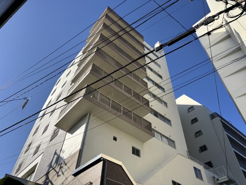 外壁塗装も大規模改修も丸ごとお任せ！新宿区上落合・集合住宅の大規模改修工事が完了しました【60世帯マンション】