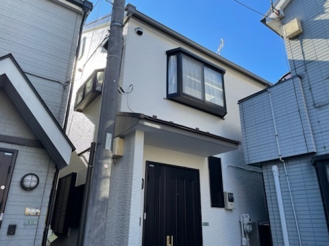 築年数15年の外壁塗装　シーリングの劣化による雨漏りを修繕