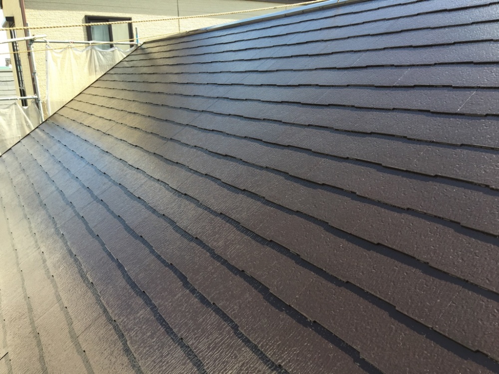 コロニヤル屋根のメンテナンスは8年～１０年　遮熱塗料で暑さ対策もOK