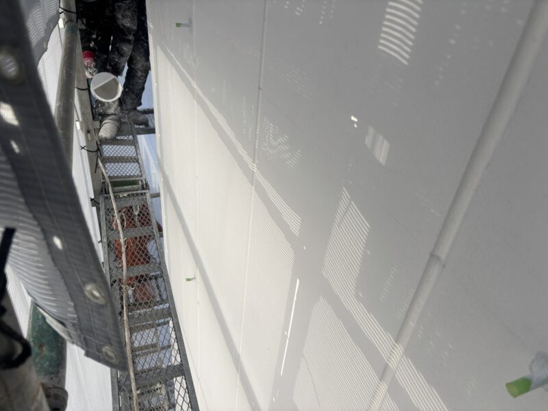 新築外壁塗装｜弾性タイル吹付塗装（小粒仕上げ）施工事例【川崎市】