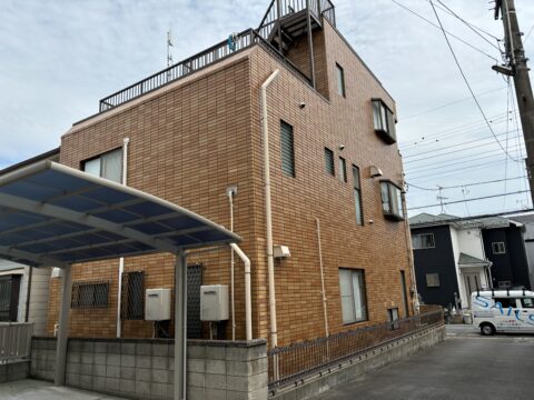 セブンSで外壁タイルの目地からの雨漏りをストップ！葛飾区北小岩の外壁タイル防水塗装