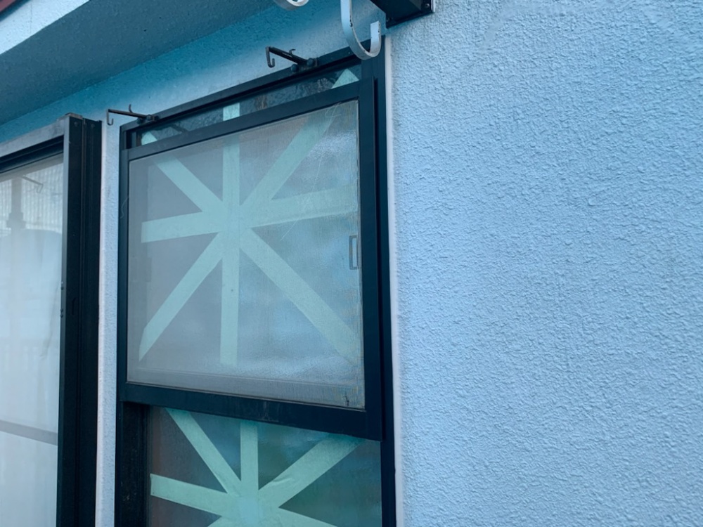 木造モルタル造のサッシ廻りのシーリング/江戸川区南篠崎町