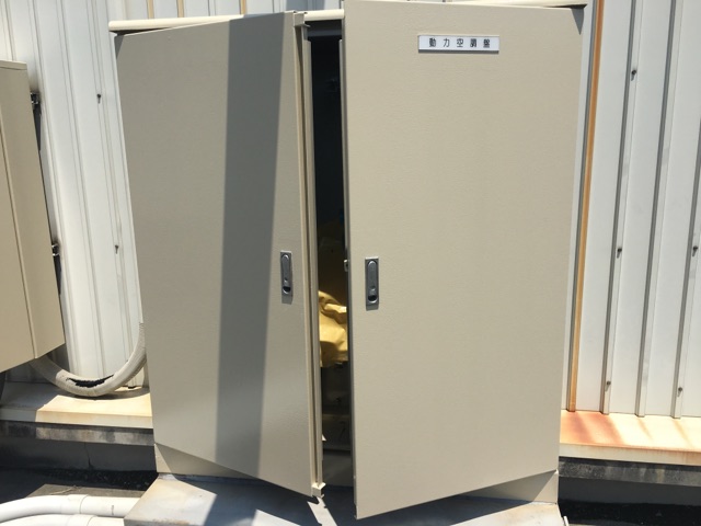 千葉県浦安の電気設備機器塗装工事