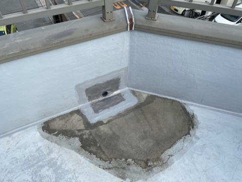 防水下地　モルタル補修