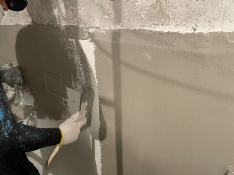 ケイ酸が外側から侵入してくる雨水を止める！エレベーターピット専用防水『ビッグサンGA-1工法』