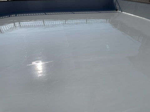 FRP防水の上にウレタン防水を施工してある屋上防水の改修方法は？江戸川区瑞江の防水工事
