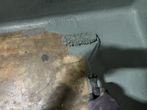 夜間施工も対応します。埼玉県川口市のエレベーターピットの防水工事