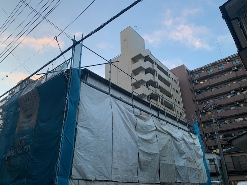 本日夕方から明日にかけて風が強くなるそうなのでお気を付けください。