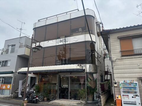窓ガラス清掃施工前