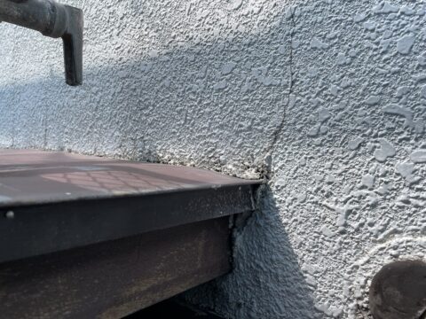 木造モルタルの外壁はヒビが入りやすい！？大田区池上の外壁塗装工事