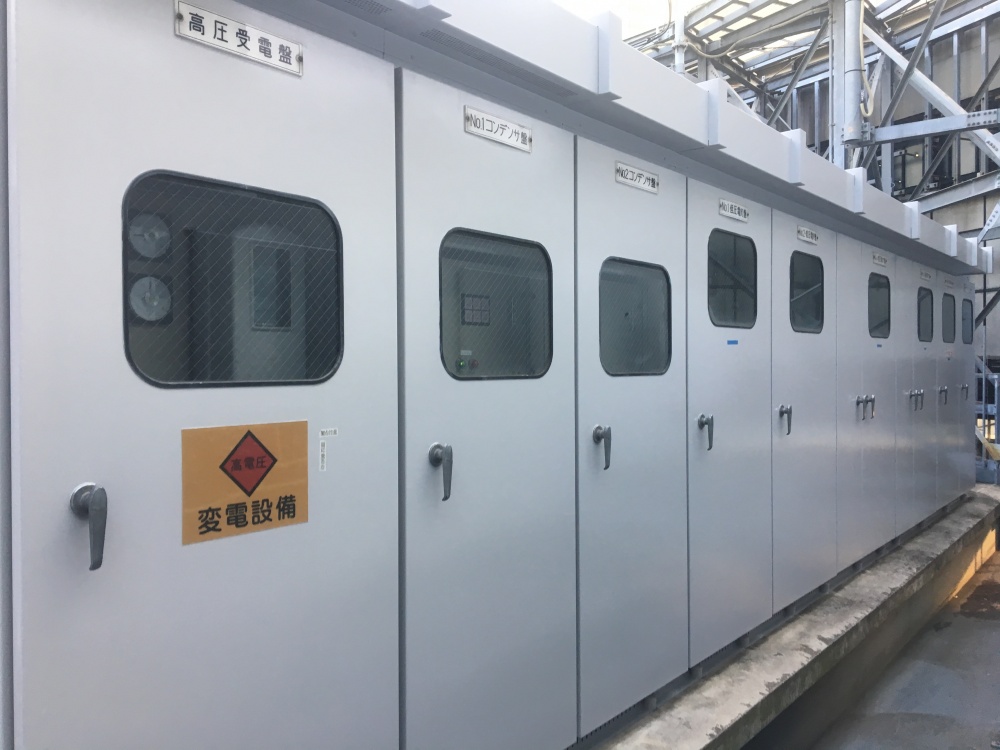 中央区のビル屋上キュービクル塗装は自社職人施工のセイルズで