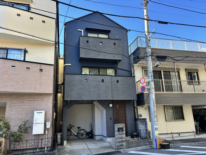 外壁塗装の色分けで印象一新｜北区東十条のデザイン外壁塗装工事