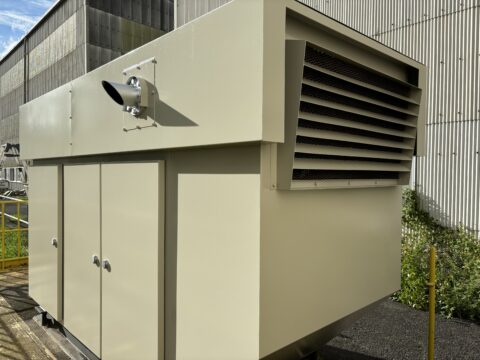 潮風で錆が発生しやすい？発電機の塩害対策塗装@茨城県日立市の発電機塗装工事