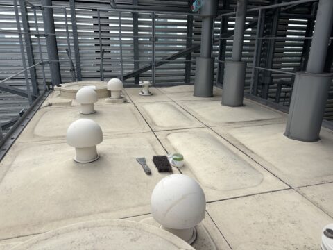 貯水タンク塗装