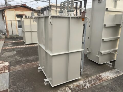 設備機器『直流リアクトル』のメンテナンス塗装工事＠東京都国分寺市