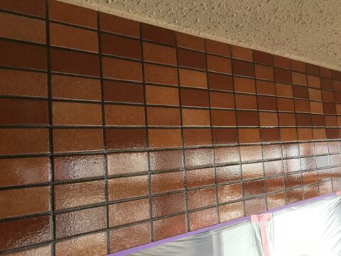 年末の大掃除で玄関タイルの汚れ気になりませんでしたか？無料でお試し洗浄にお伺いいたします。