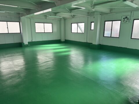 【埼玉県八潮市　倉庫防塵塗装】見違える程の仕上がり！倉庫防塵塗装はセイルズにお任せください！！