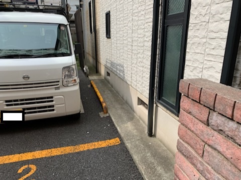 30㎝の敷地内で足場の架設はできますか？2021年最初の施工は神奈川県横浜市の戸建て住宅外壁塗装