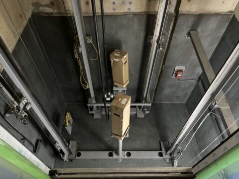 【東京都 中央区 エレベーターピット防水】エレベーターの安全対策に防水工事は必要不可欠！防水工事ならセイルズまで！