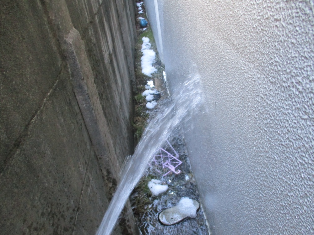 エレベーターピットの雨漏り
