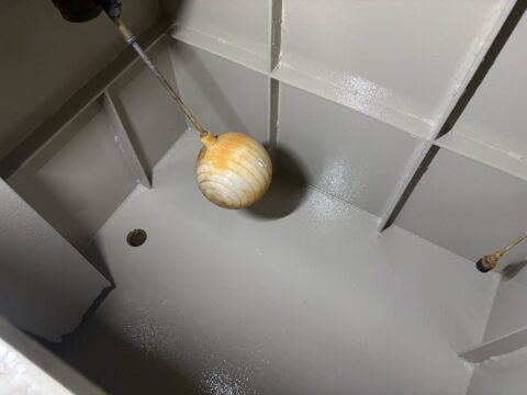 【千葉県松戸市　冷却水槽内部塗装】錆止め塗装で設備の劣化を防ぎます！