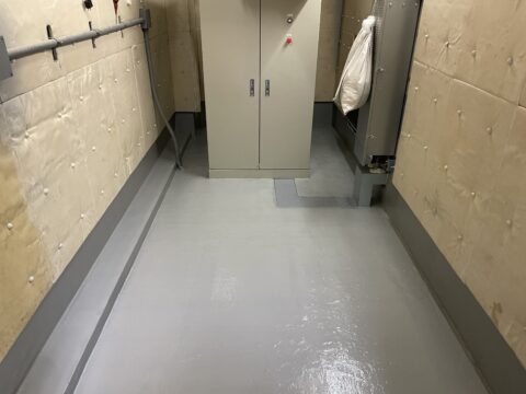 小さな工事でも大丈夫？機械室の床を防塵塗装で綺麗にしてきました。@東京都中野区の塗床塗装